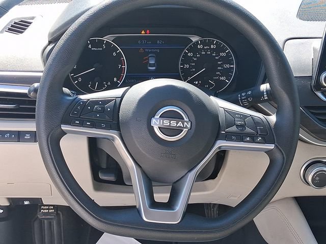 Used 2023 Nissan Altima 2.5 SV FWD image 13
