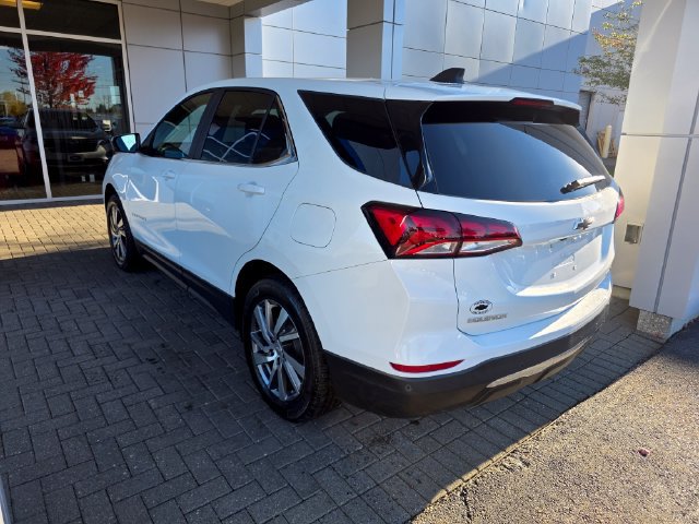 Used 2024 Chevrolet Equinox LT AWD/4WD image 2
