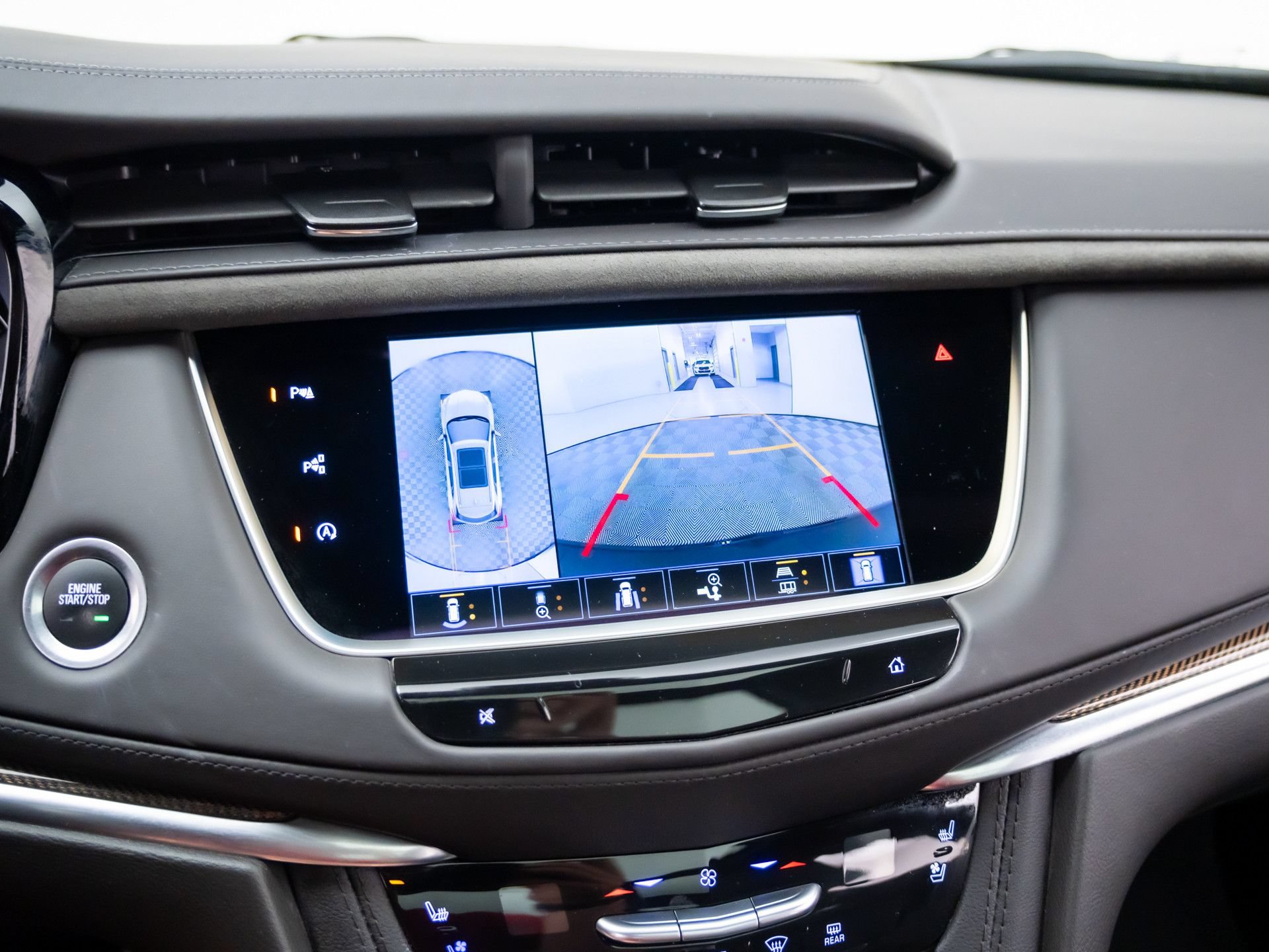 Certified 2024 Cadillac XT5 Sportv w/ Platinum Package AWD/4WD image 25