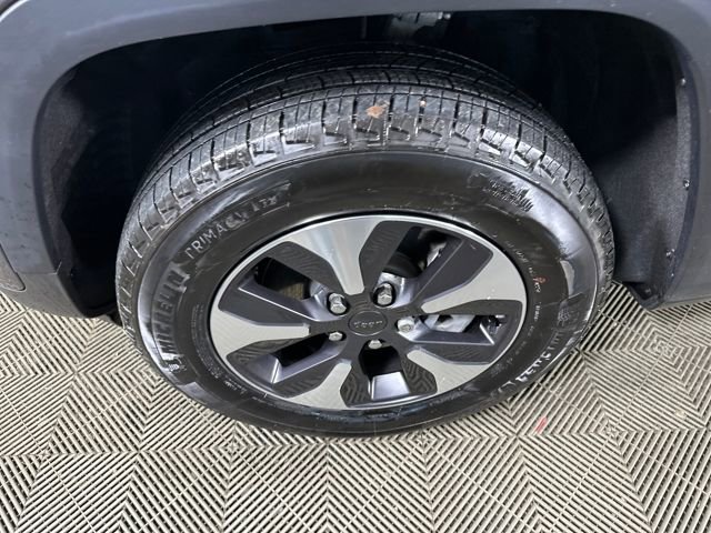 Used 2023 Jeep Grand Cherokee 4WD 4xe image 10