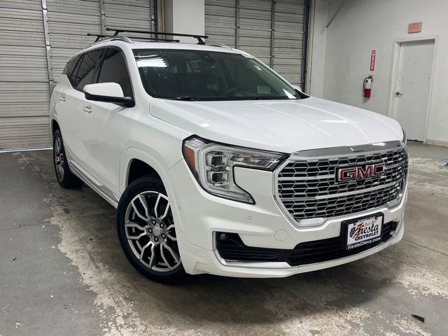 Used 2024 GMC Terrain Denali w/ Denali Premium Package