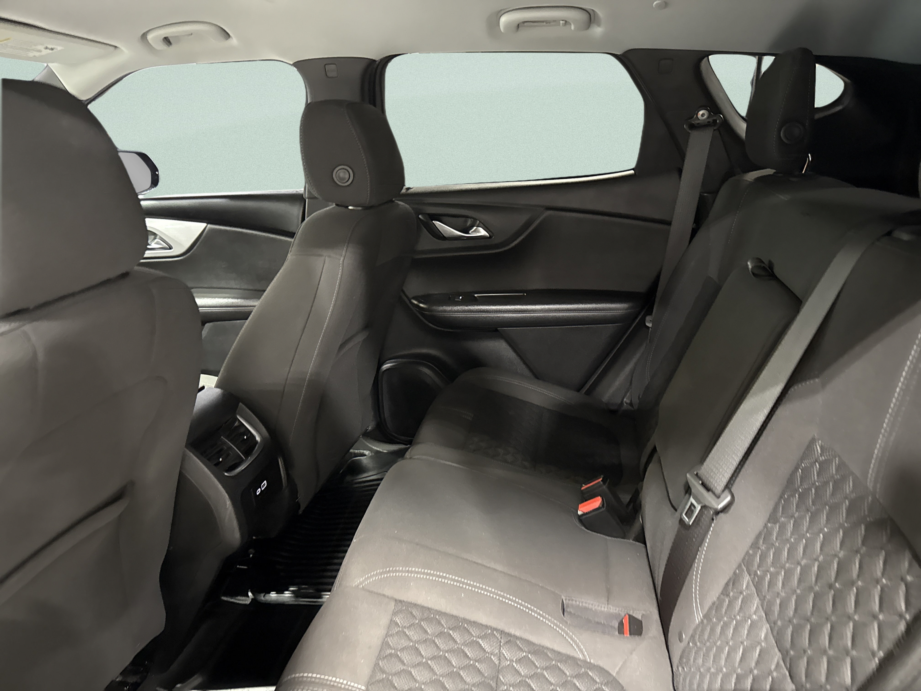 Used 2021 Chevrolet Blazer LT FWD image 28