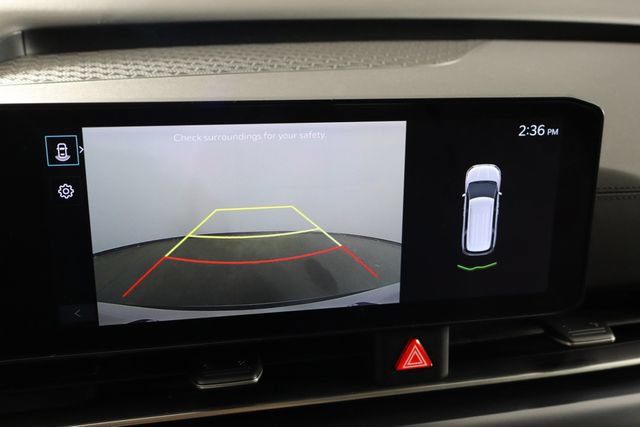Used 2025 Kia Carnival FWD image 36