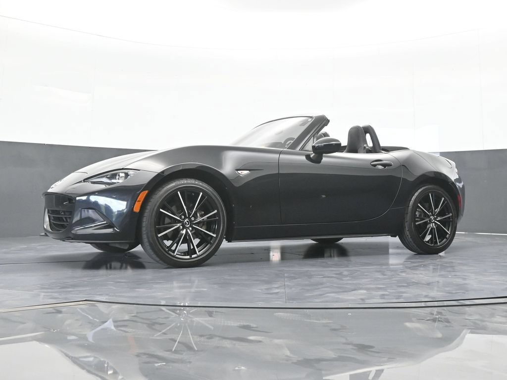 Used 2024 MAZDA MX-5 Miata Grand Touring w/ Weather Package RWD image 50