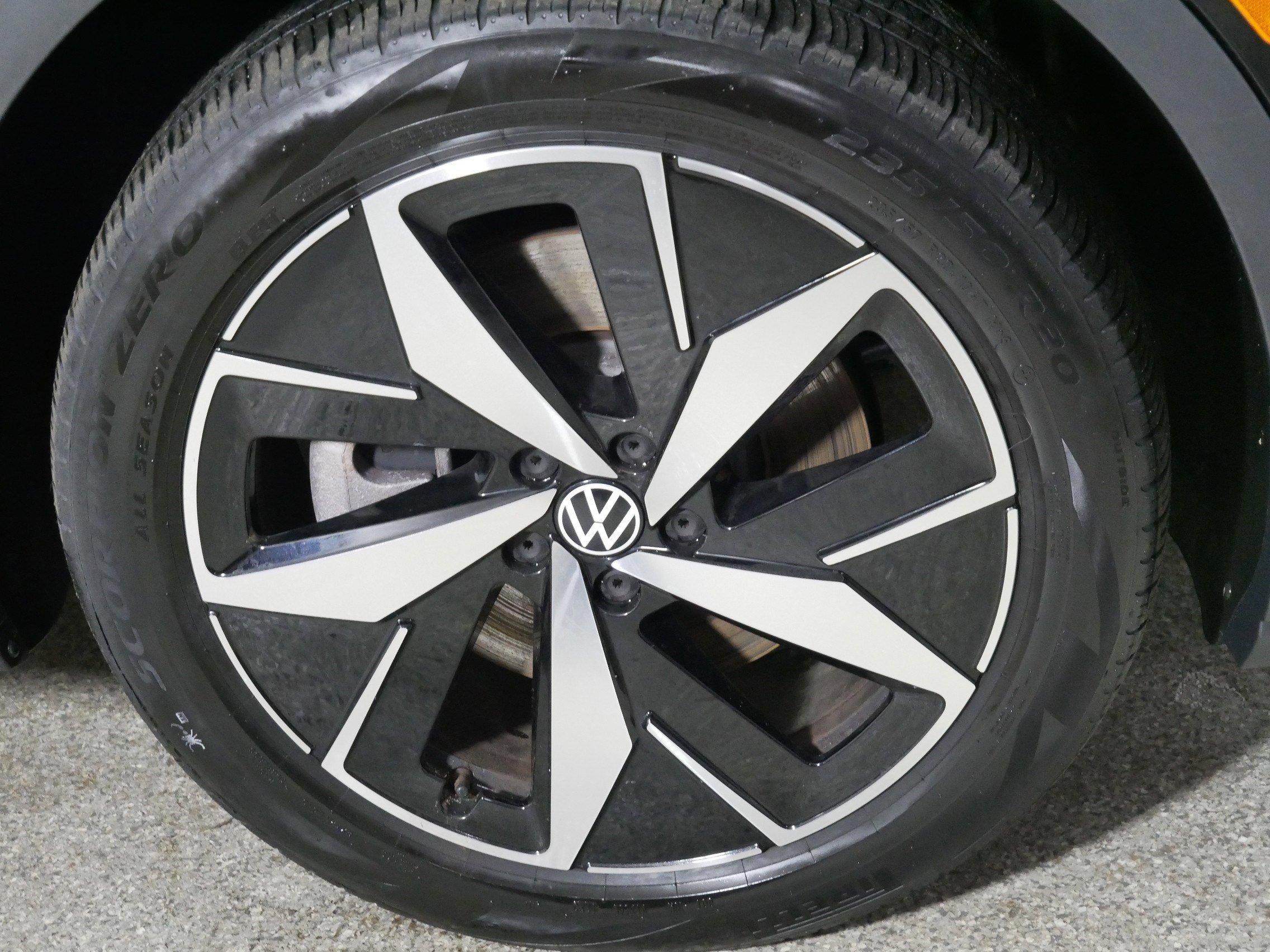 Used 2023 Volkswagen ID.4 Pro S image 15