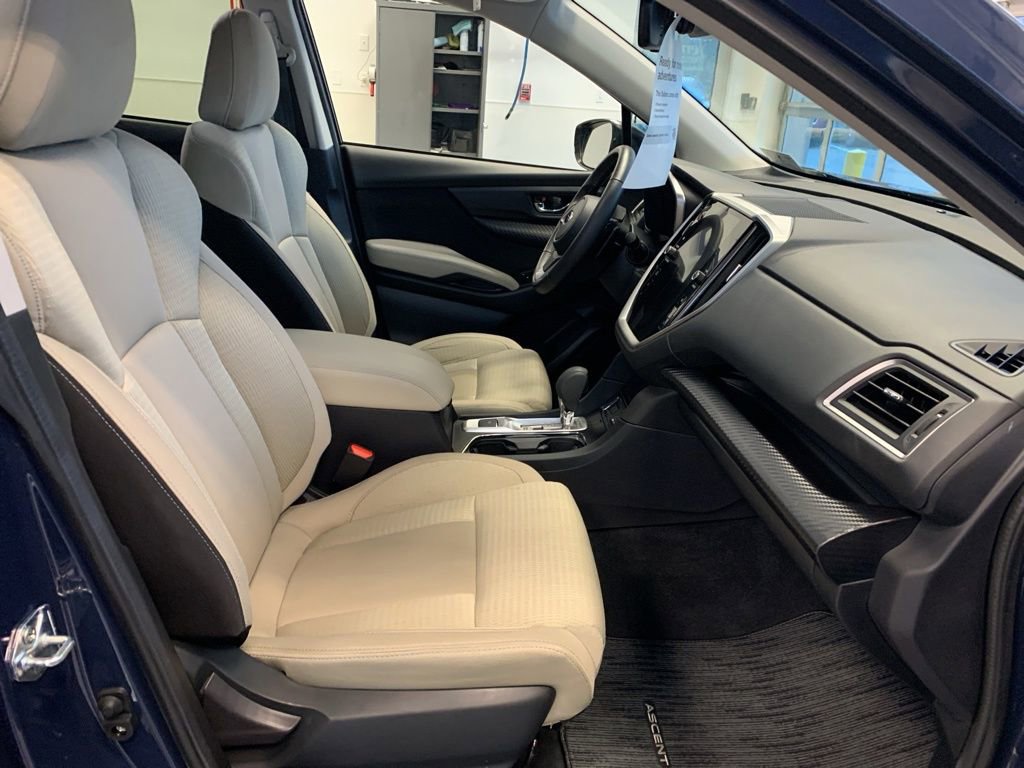 Used 2025 Subaru Ascent Premium image 22