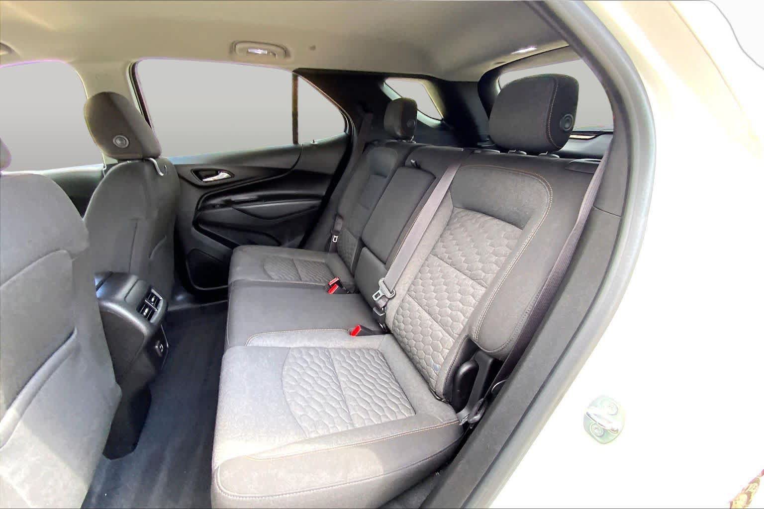 Used 2020 Chevrolet Equinox LT FWD image 20