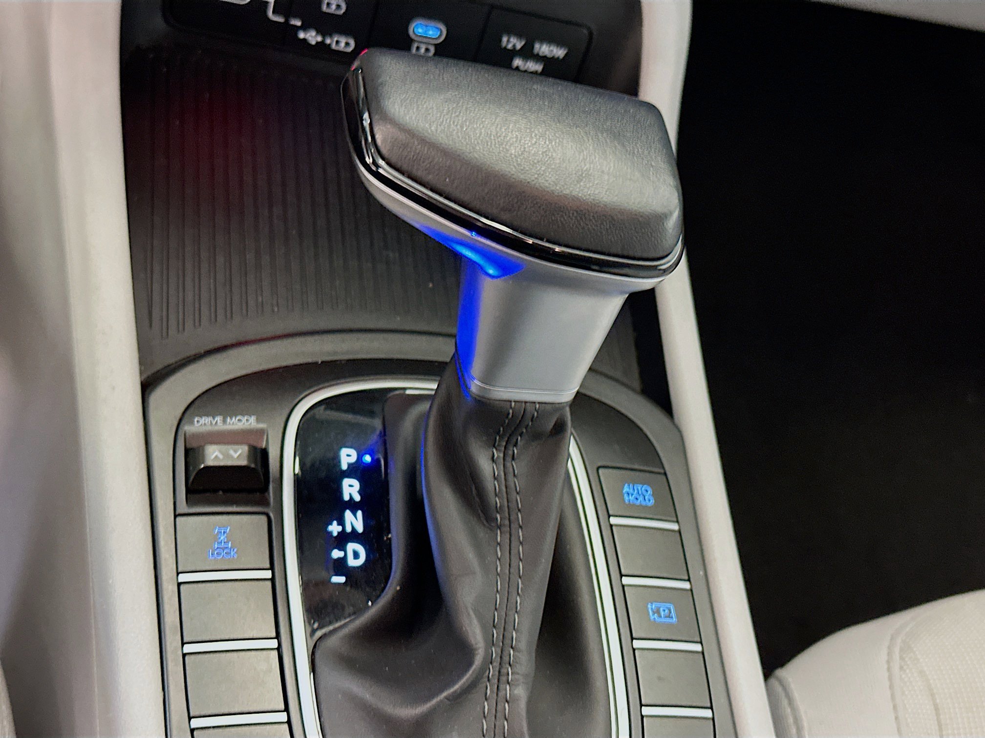 Used 2024 Hyundai Kona SEL image 25