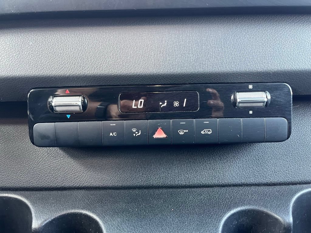 Used 2019 Mercedes-Benz Sprinter 144 image 21