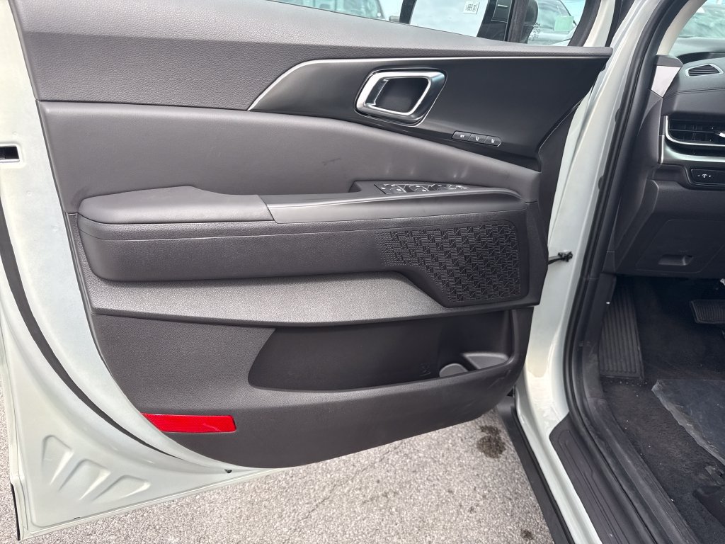 New 2027 Kia Carnival SX FWD image 12