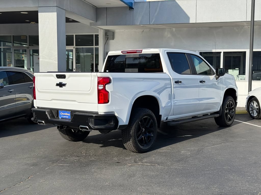 Used 2026 Chevrolet Silverado 1500 LT Trail Boss w/ LT Trail Boss Premium Package AWD/4WD image 6