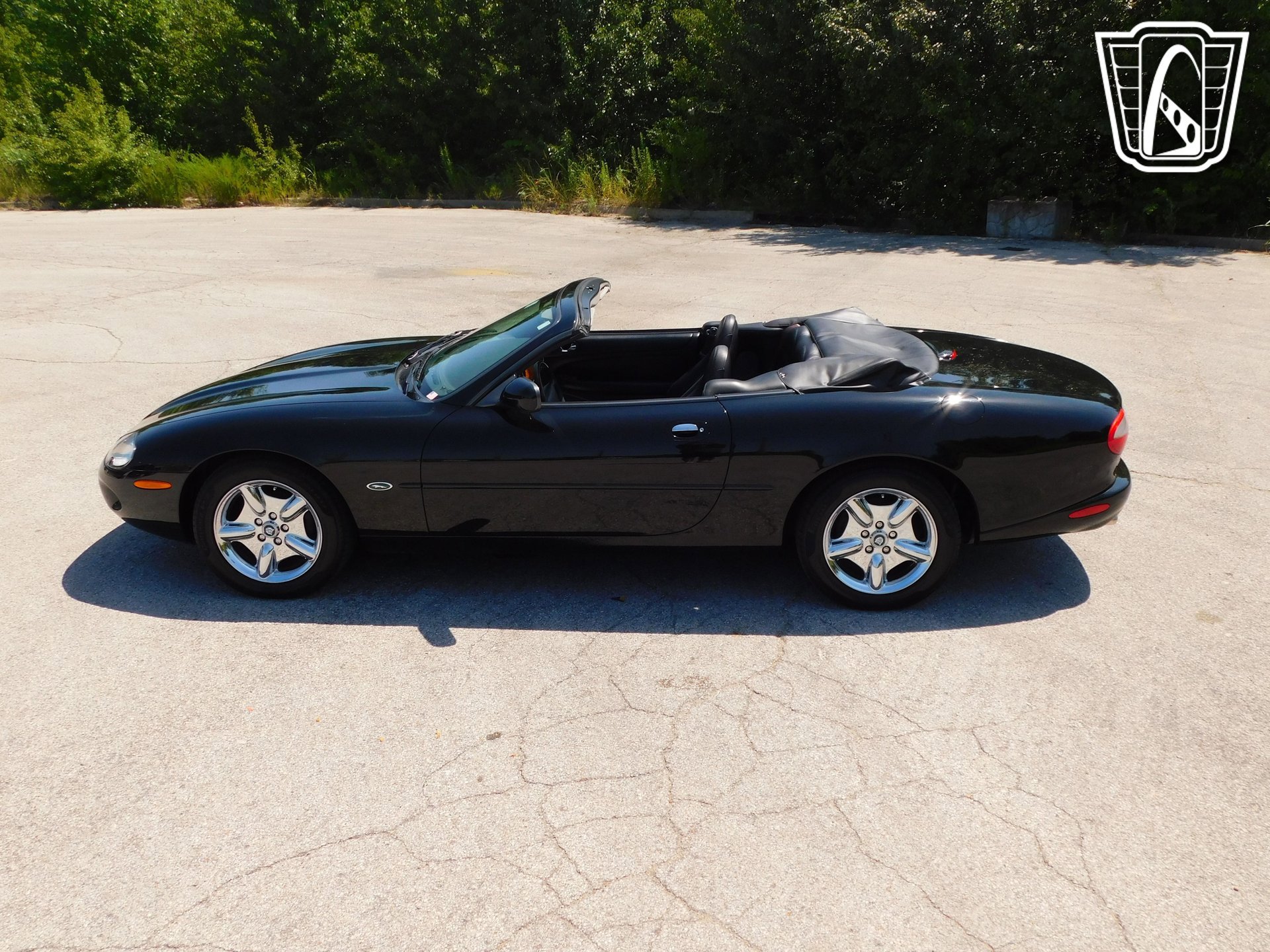 Used 1998 Jaguar XK8 Convertible image 11