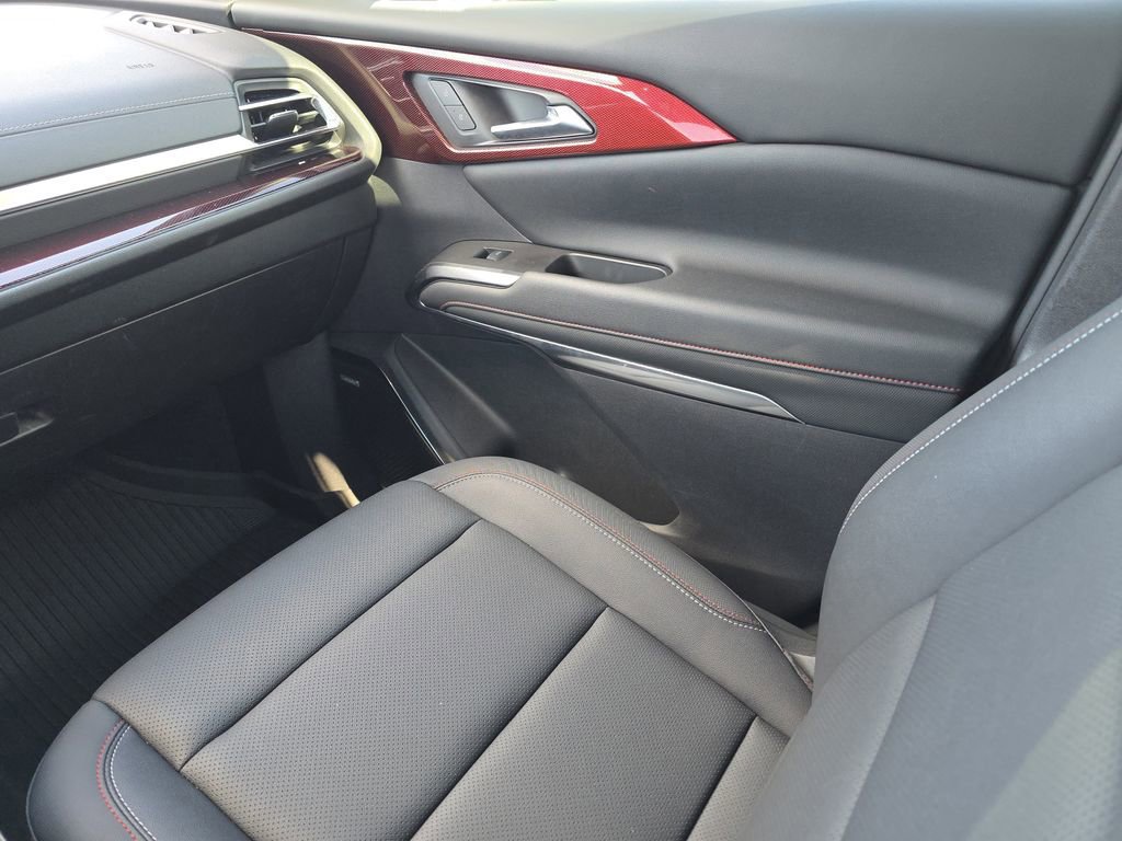 Certified 2024 Chevrolet Traverse Z71 w/ Enhanced Driving Package image 17