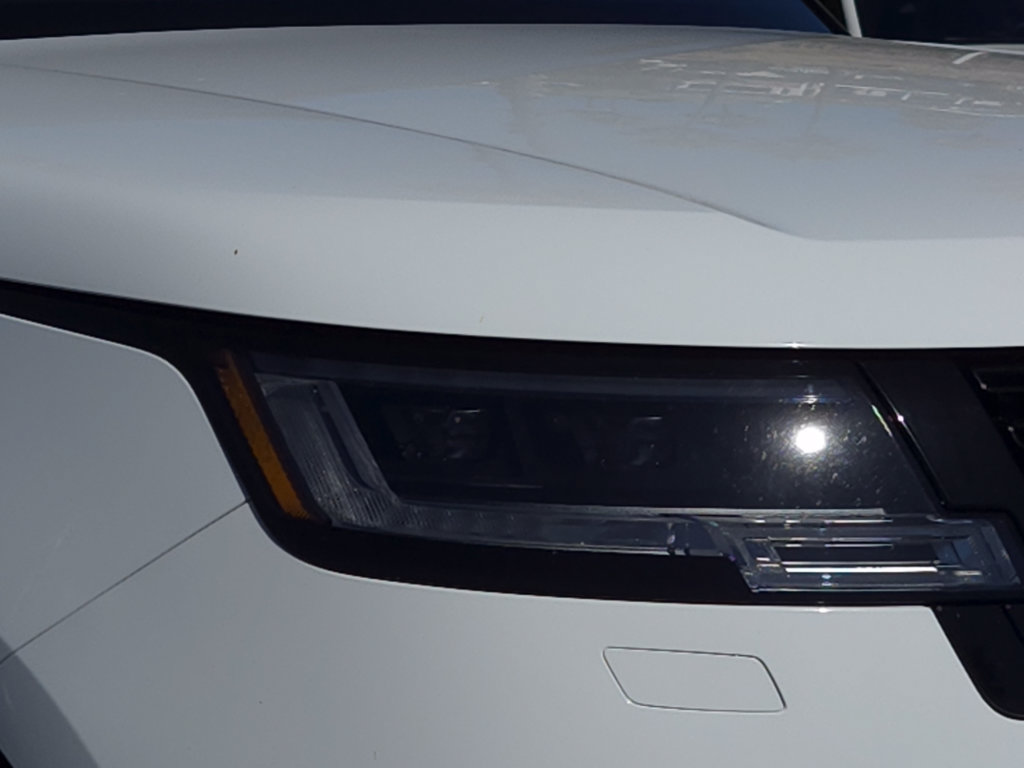 Used 2023 Land Rover Range Rover SE AWD/4WD image 6