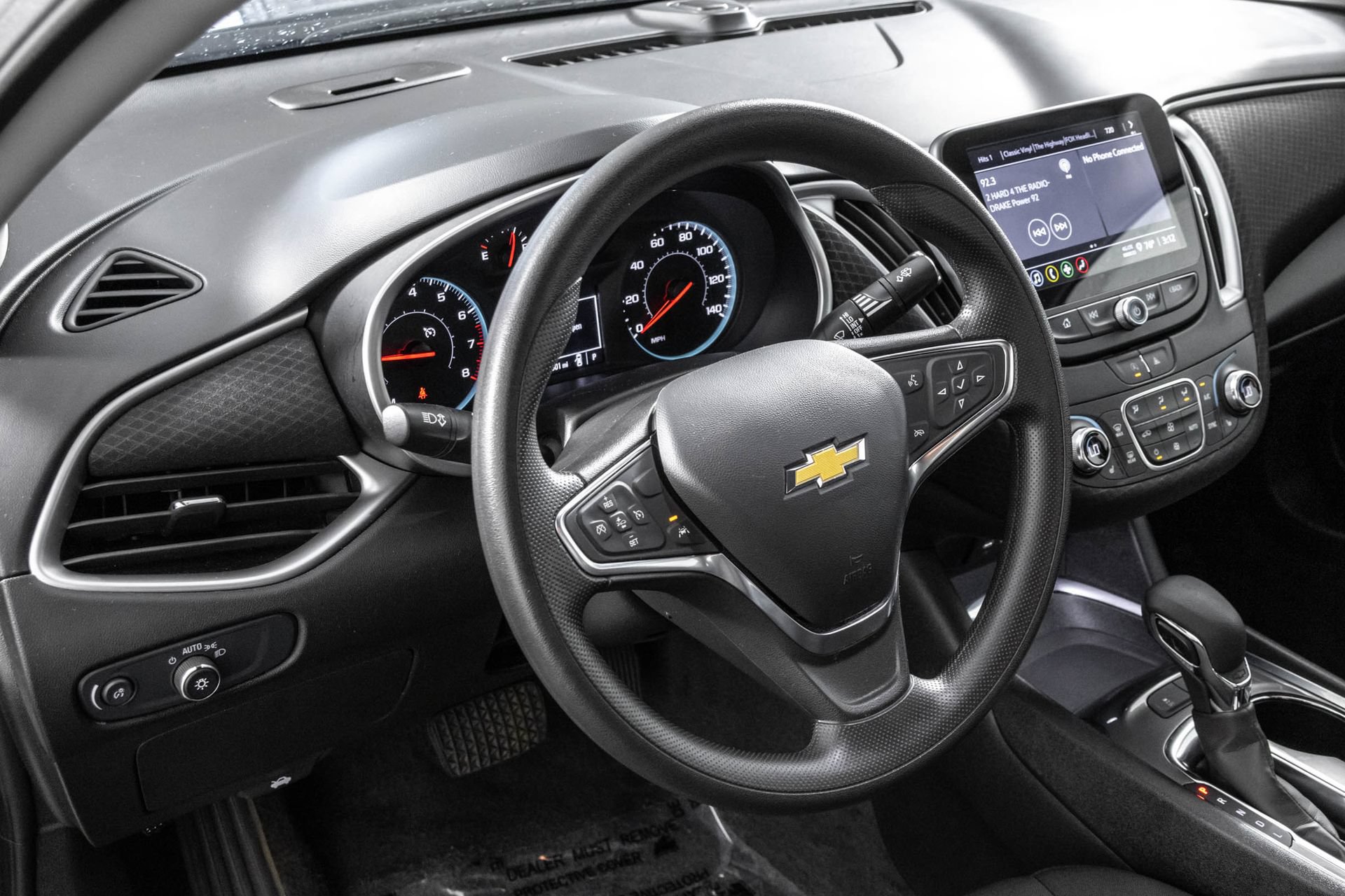 Used 2025 Chevrolet Malibu LT FWD image 32