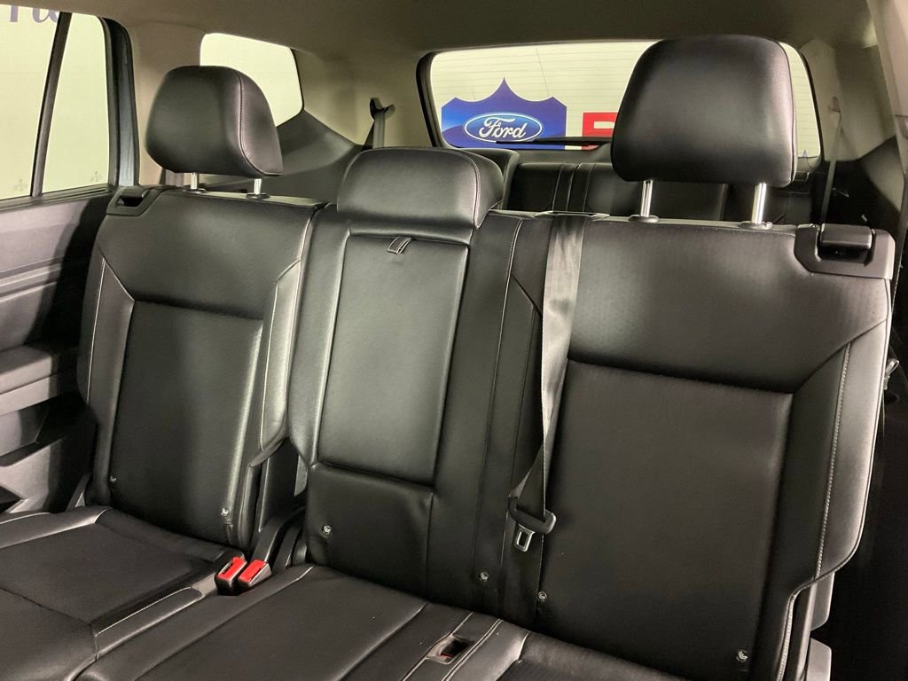 Used 2019 Volkswagen Atlas SE image 16