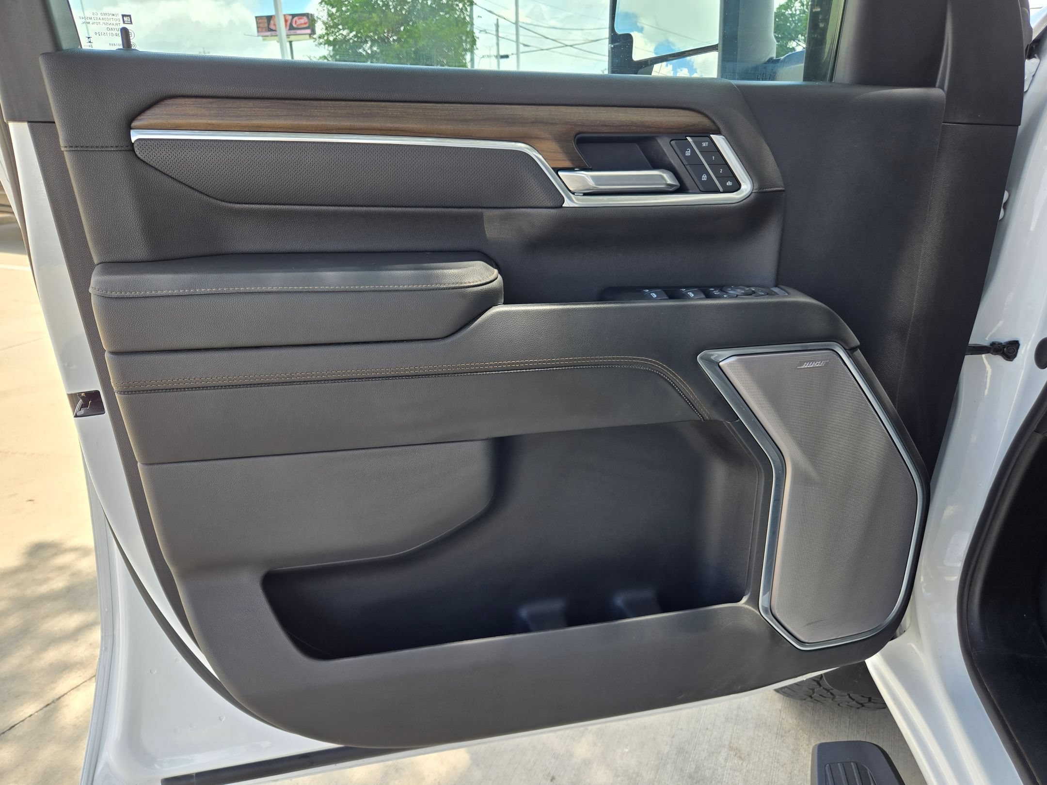 Certified 2025 Chevrolet Silverado 3500 High Country w/ High Country Premium Package AWD/4WD image 19
