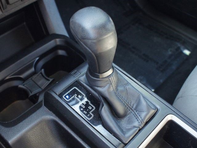 Used 2020 Toyota Tacoma SR w/ SR Convenience Package RWD image 9