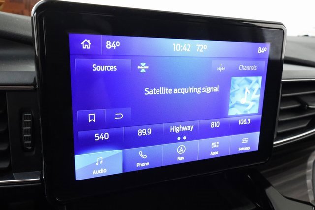 Used 2022 Ford Explorer Limited w/ Equipment Group 301A image 16