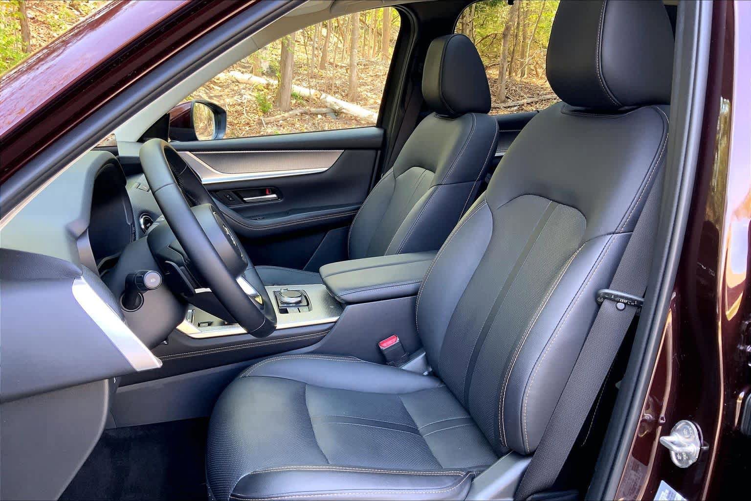 Used 2024 MAZDA CX-90 Plug-In Hybrid w/ Premium Pkg AWD/4WD image 9