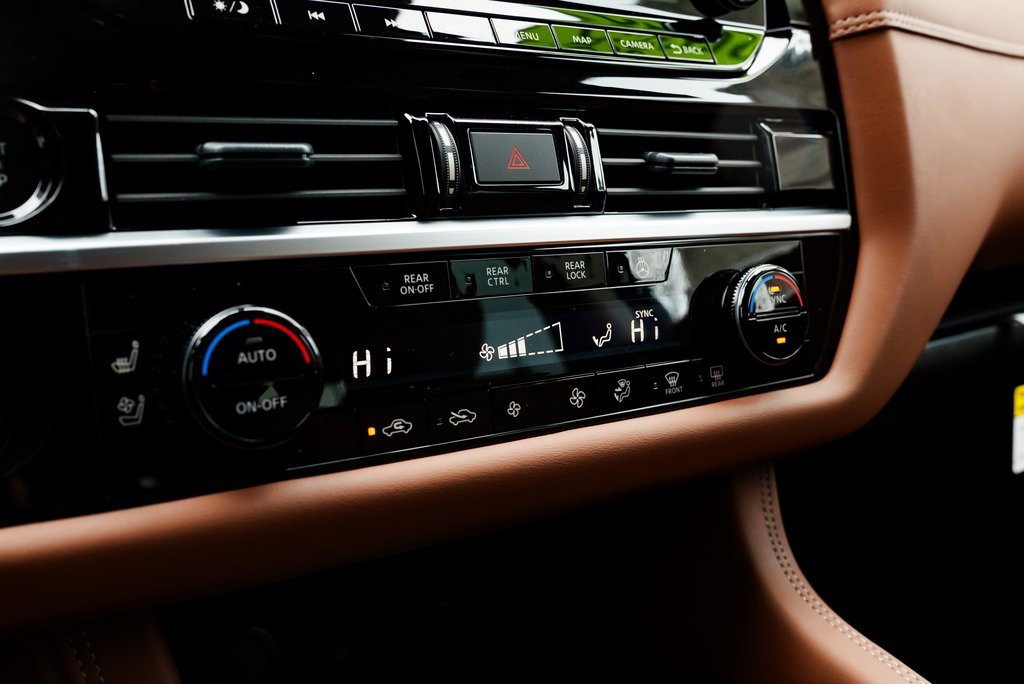 New 2025 Nissan Pathfinder Platinum image 17