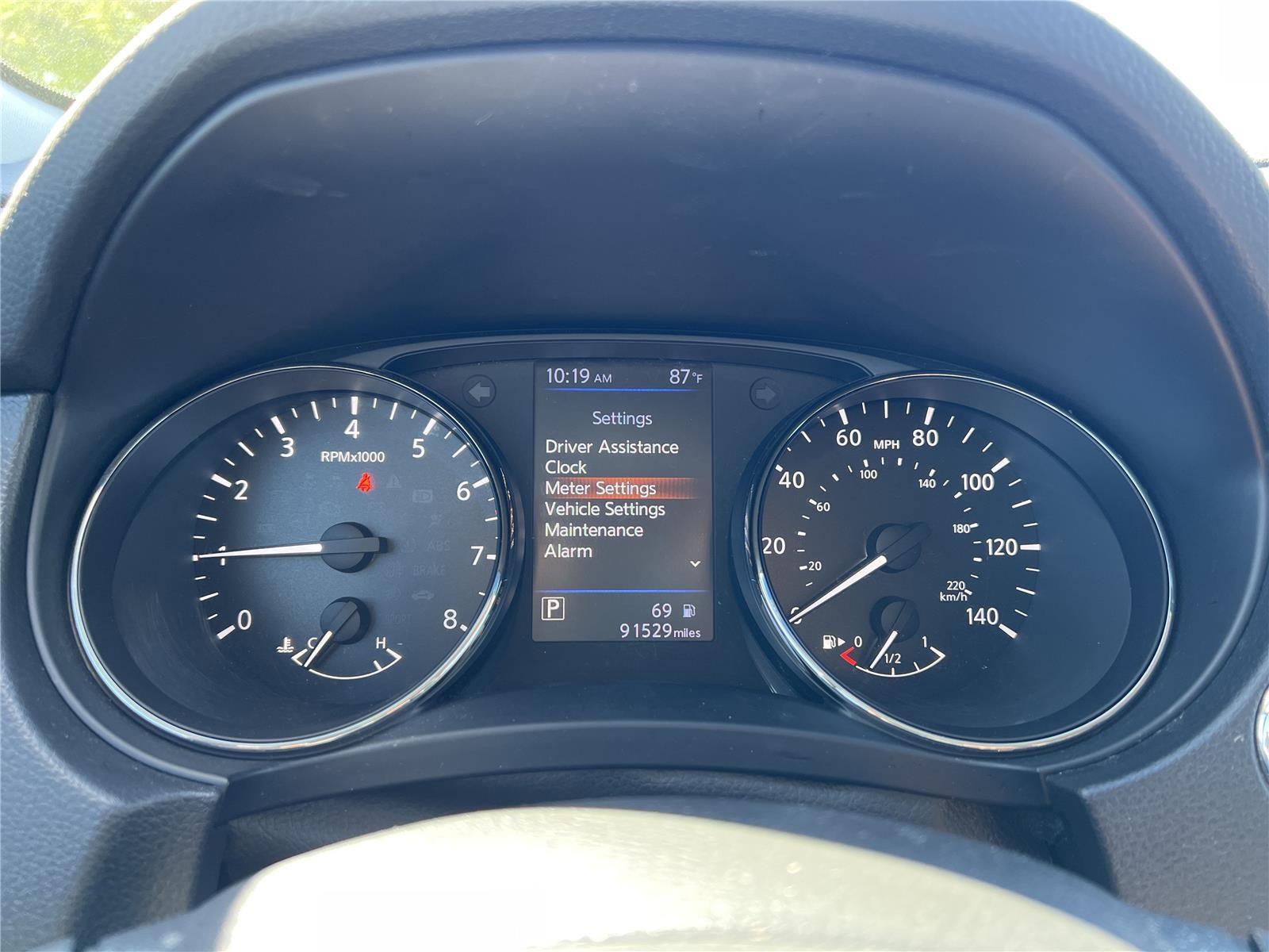 Used 2018 Nissan Rogue SV w/ Premium Package AWD/4WD image 10