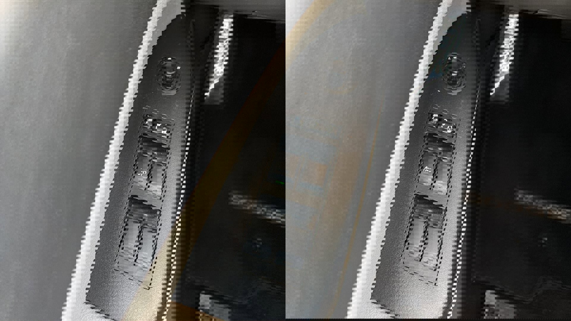 Used 2010 Dodge Caliber Mainstreet image 19