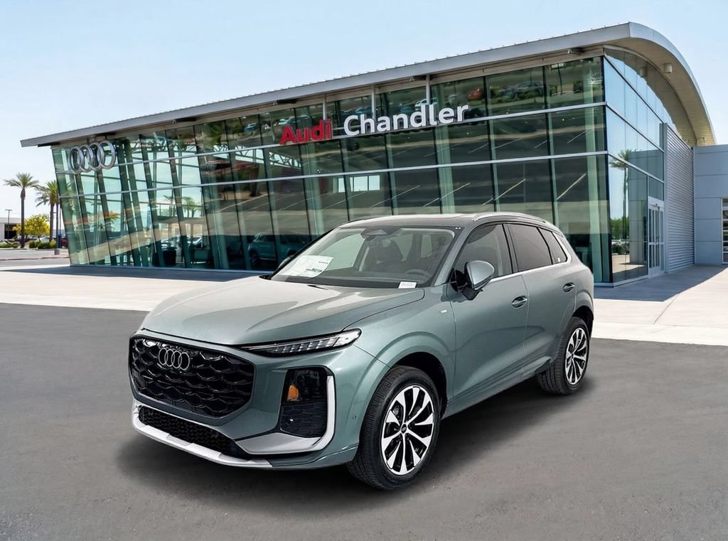 New 2026 Audi Q3 quattro 2.0T AWD/4WD image 1