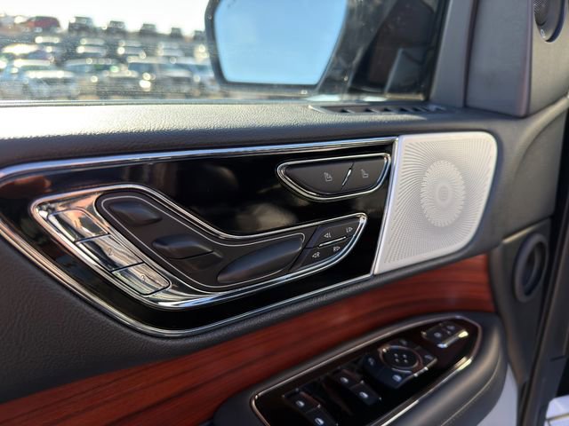 Used 2023 Lincoln Navigator Reserve image 22