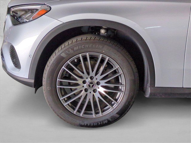 Certified 2026 Mercedes-Benz GLC 300 image 22