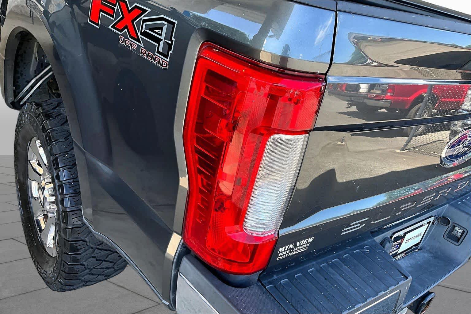Used 2018 Ford F250 Lariat w/ Chrome Package AWD/4WD image 27