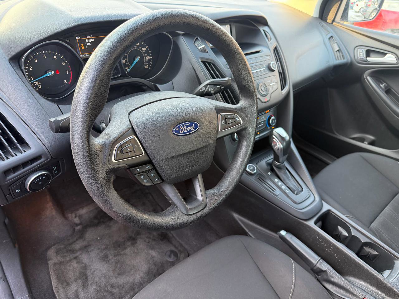 Used 2016 Ford Focus SE image 9