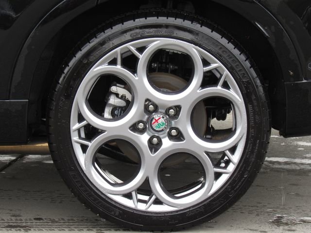 Used 2024 Alfa Romeo Tonale Ti w/ Active Assist Package AWD/4WD image 37