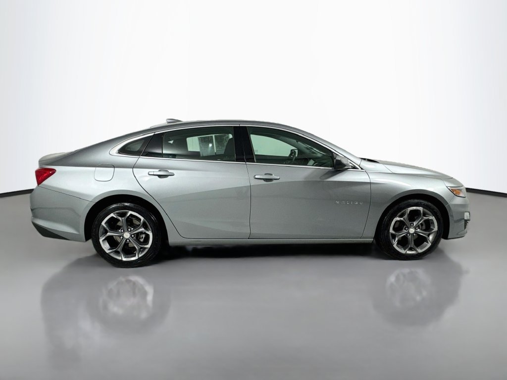Used 2024 Chevrolet Malibu LT FWD image 9