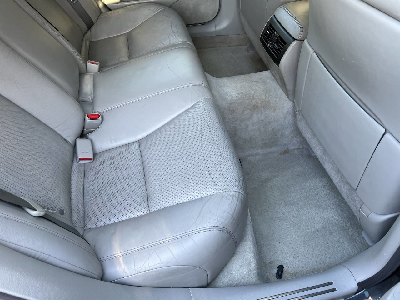 Used 2011 Lexus LS 460 AWD w/ Comfort Pkg image 13