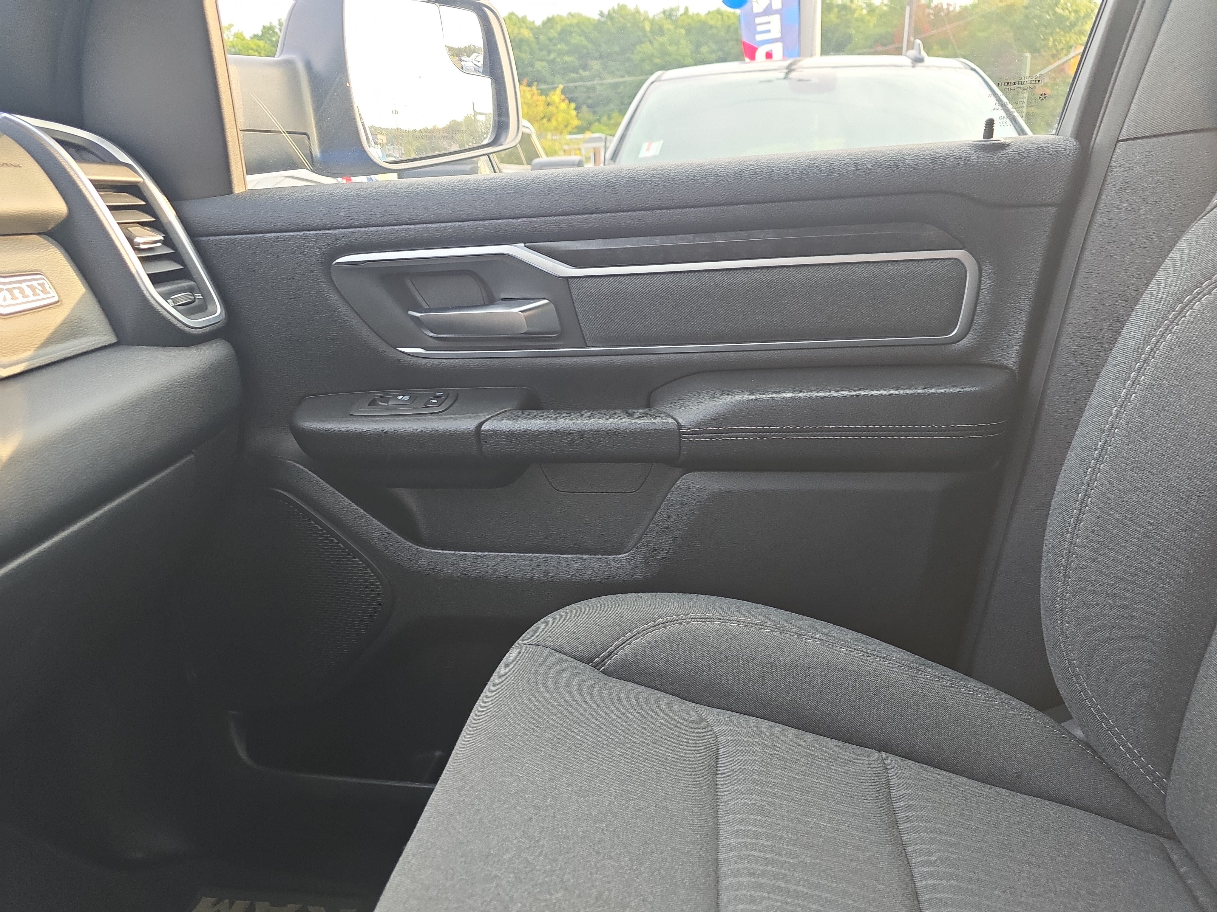 Used 2021 RAM 1500 Big Horn AWD/4WD image 45