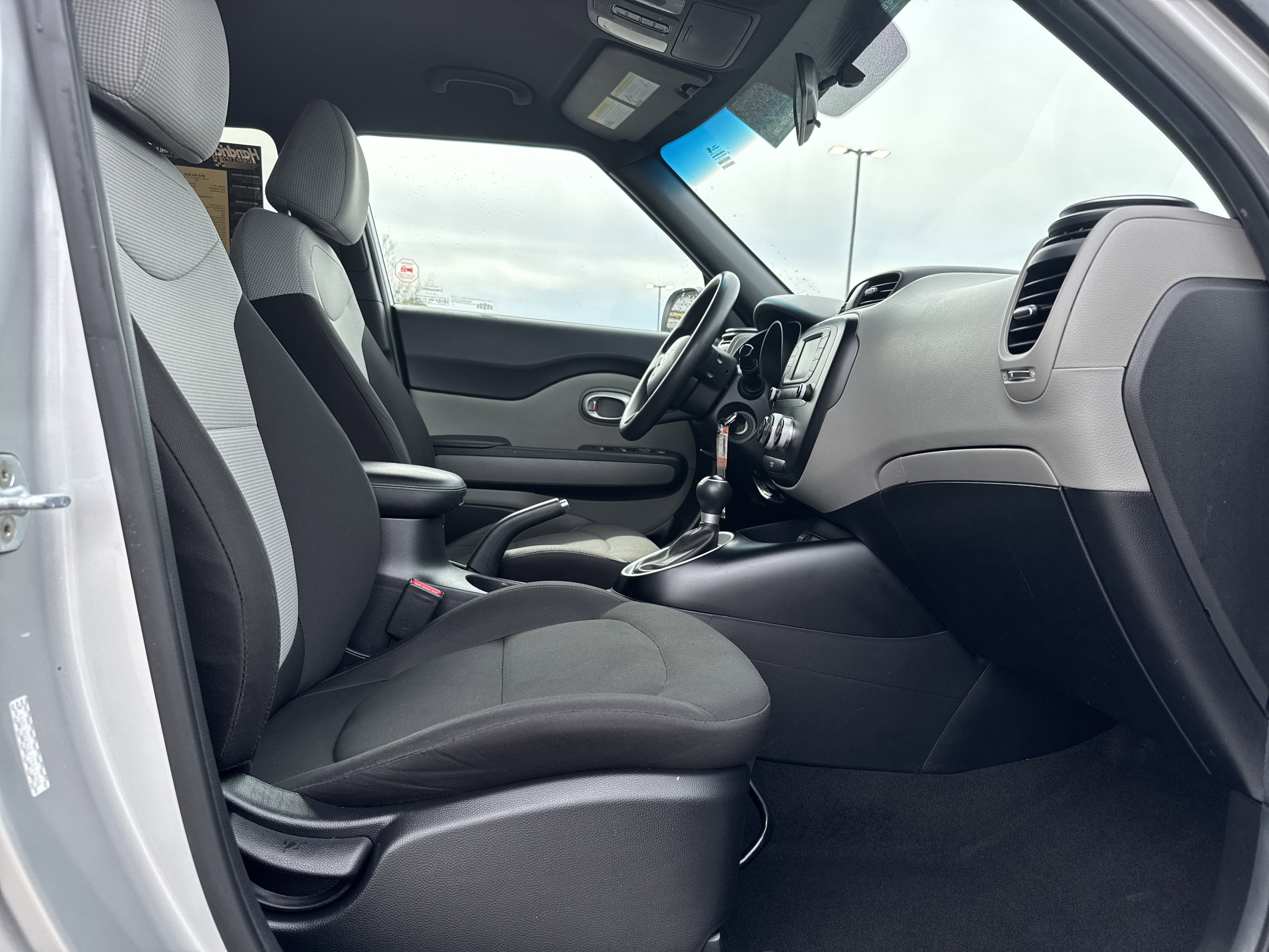 Used 2018 Kia Soul image 28