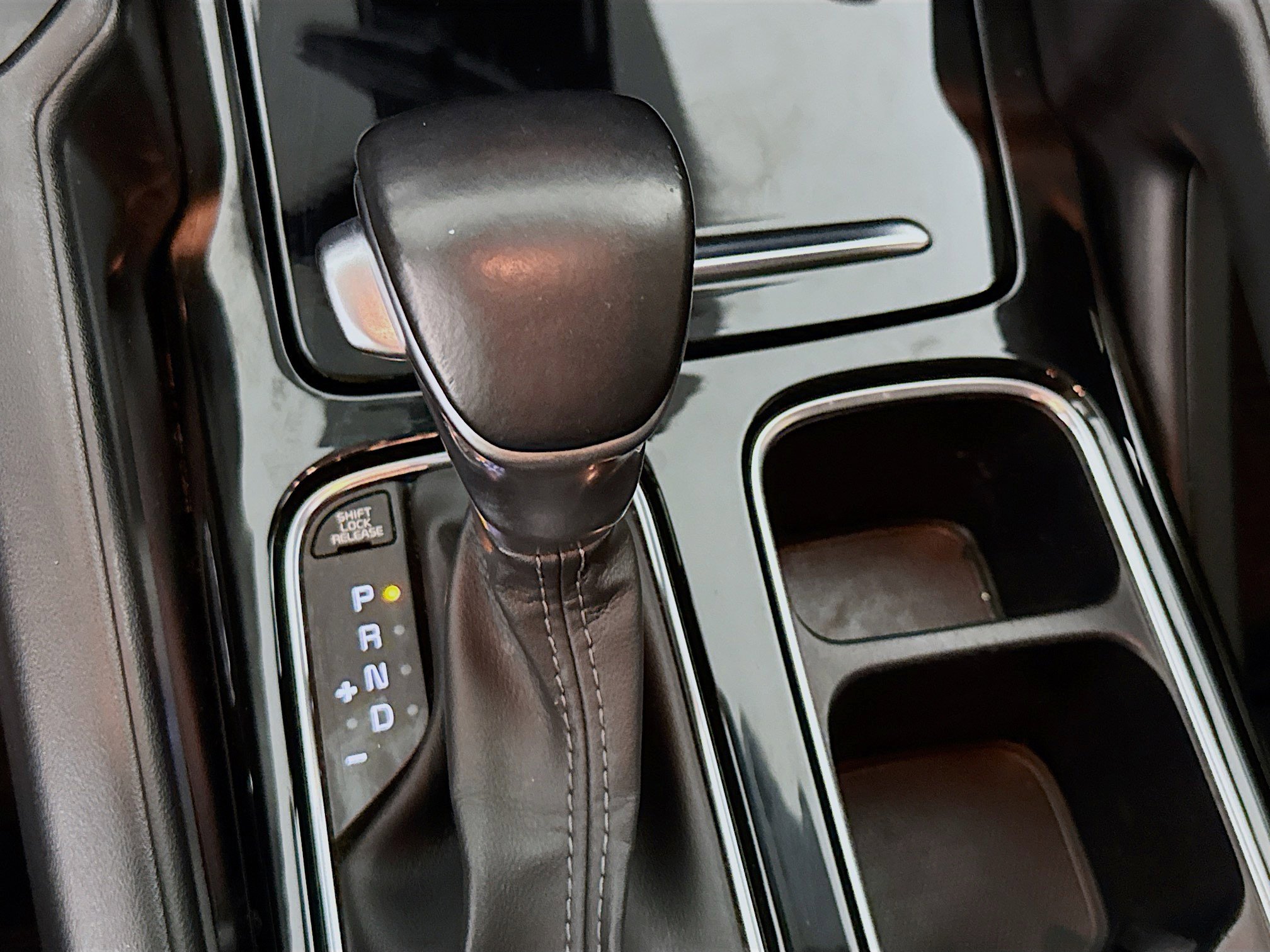 Used 2023 Kia Telluride S image 19