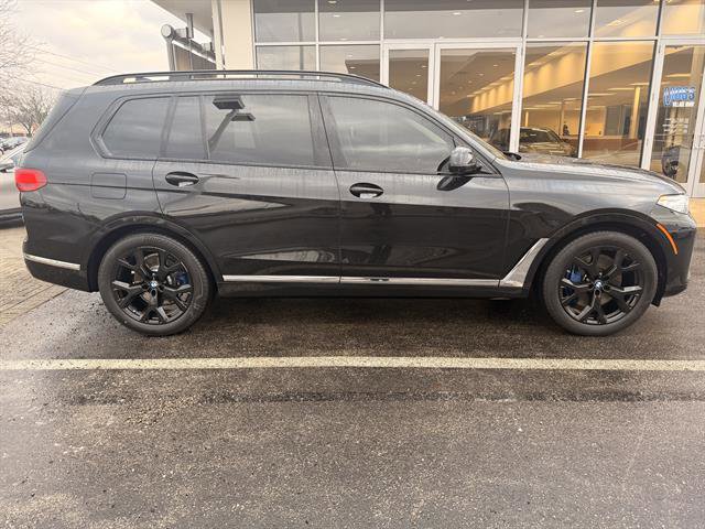 Certified 2022 BMW X7 xDrive40i w/ Executive Package image 2