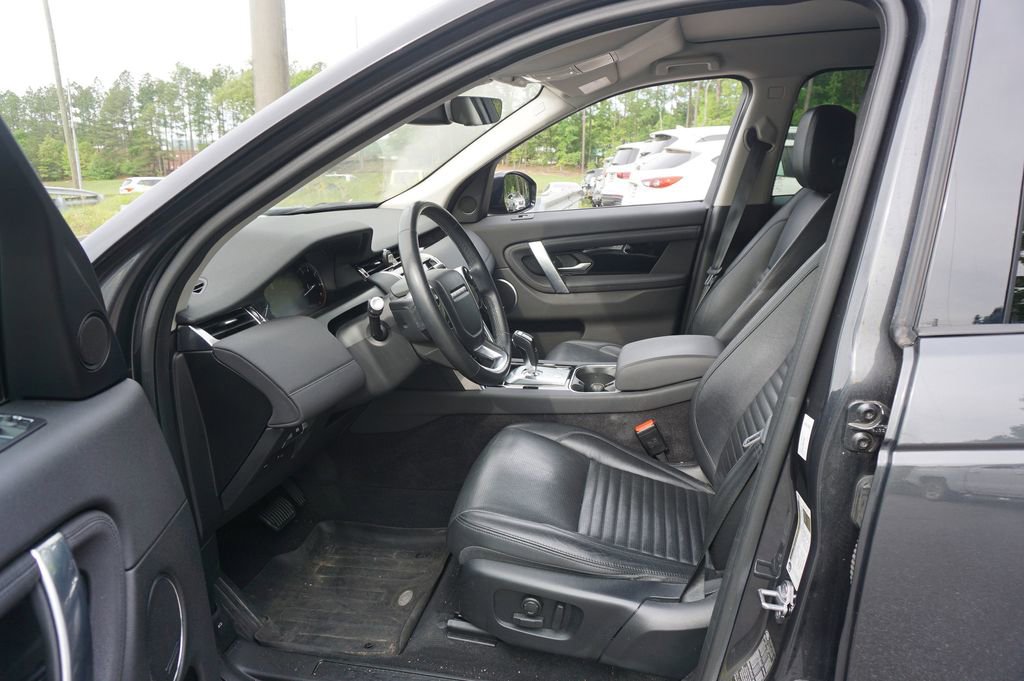 Used 2020 Land Rover Discovery Sport S image 2