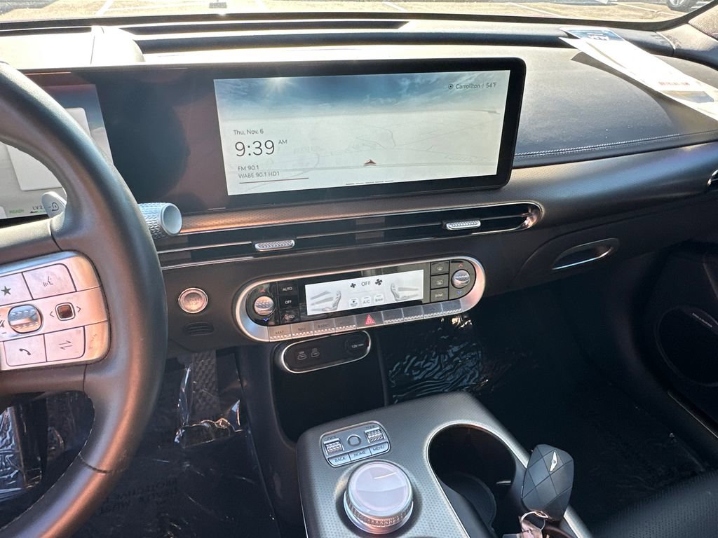 Used 2023 Genesis GV60 Advanced image 28