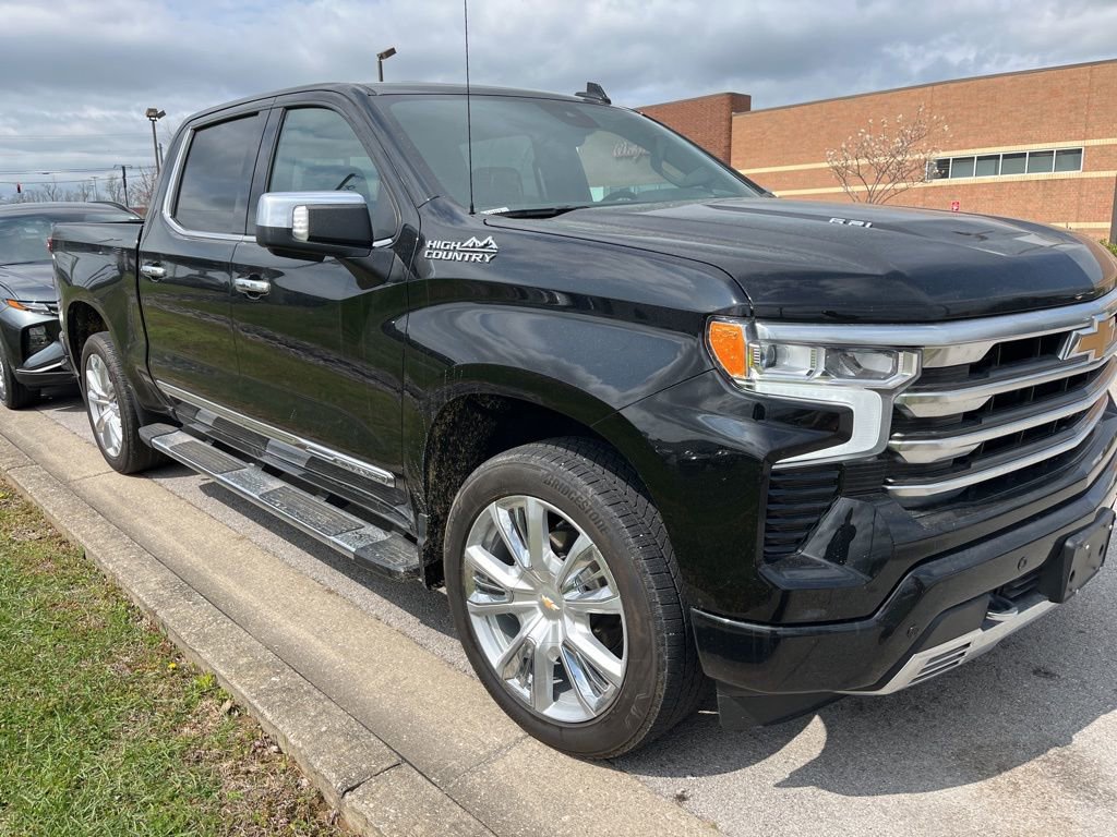 Used 2024 Chevrolet Silverado 1500 High Country w/ High Country Premium Package image 2