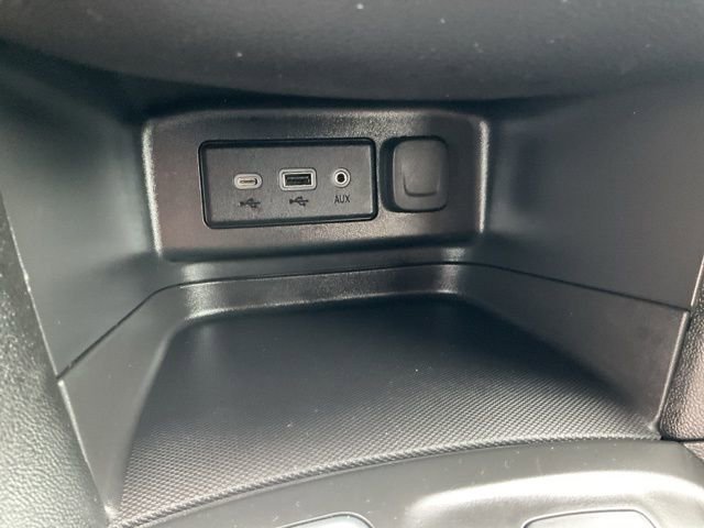 Used 2023 Chevrolet Equinox LT image 20