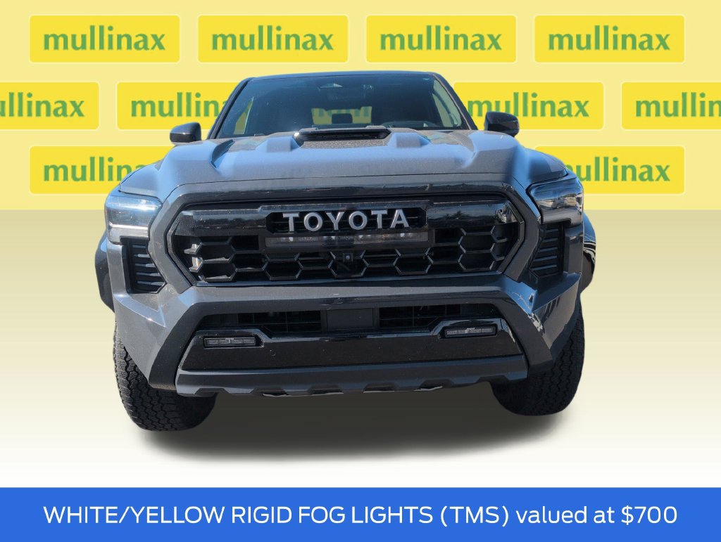 Used 2024 Toyota Tacoma TRD Pro AWD/4WD image 16