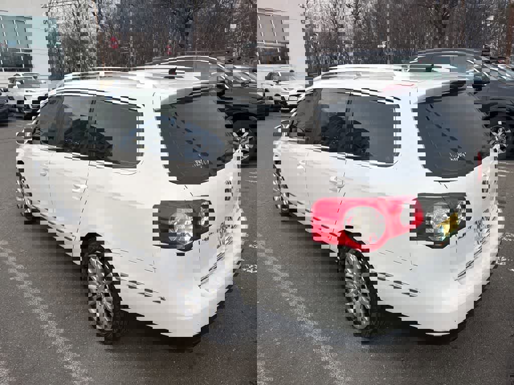 Used 2010 Volkswagen Passat Komfort image 17