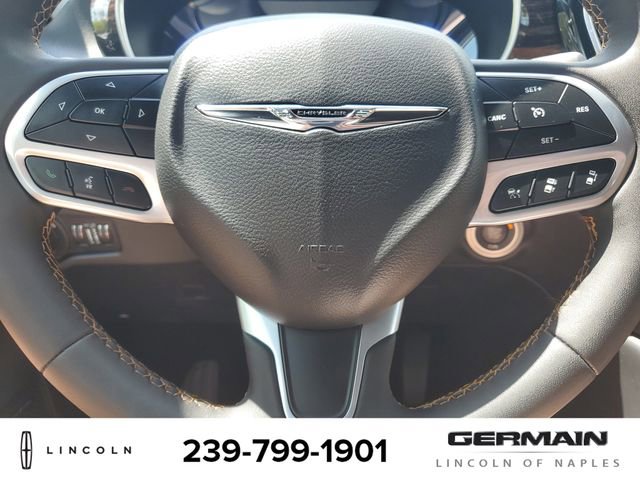 Used 2023 Chrysler Pacifica Pinnacle FWD image 23