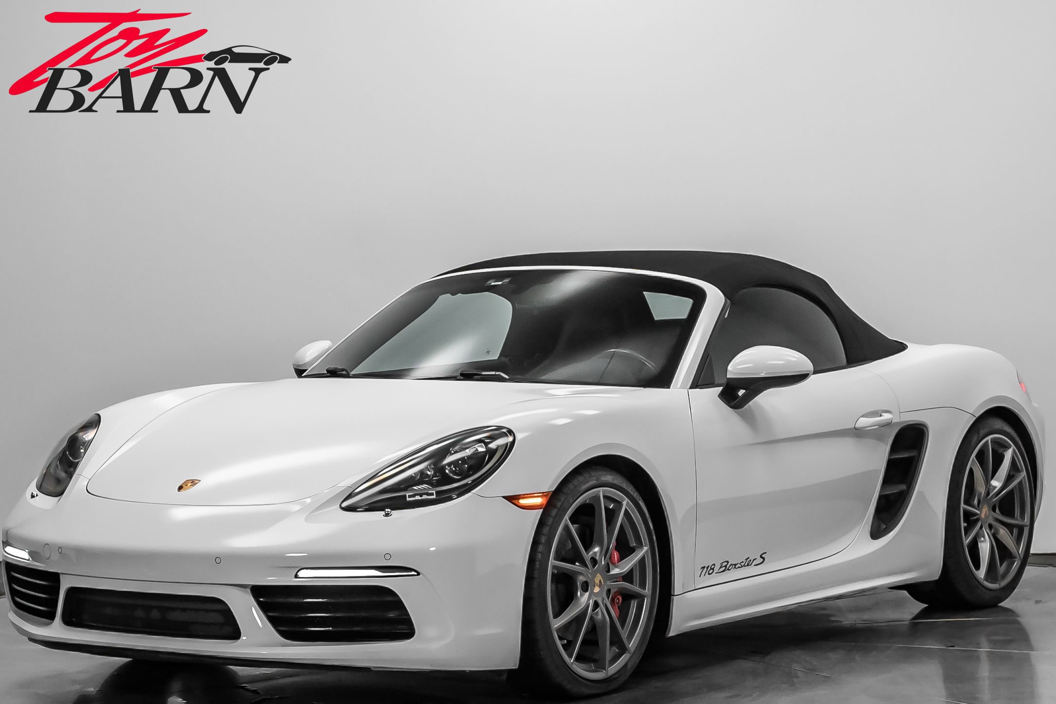 Used 2017 Porsche 718 Boxster S image 9