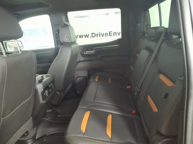 Used 2022 GMC Sierra 1500 AT4 w/ AT4 Preferred Package image 9
