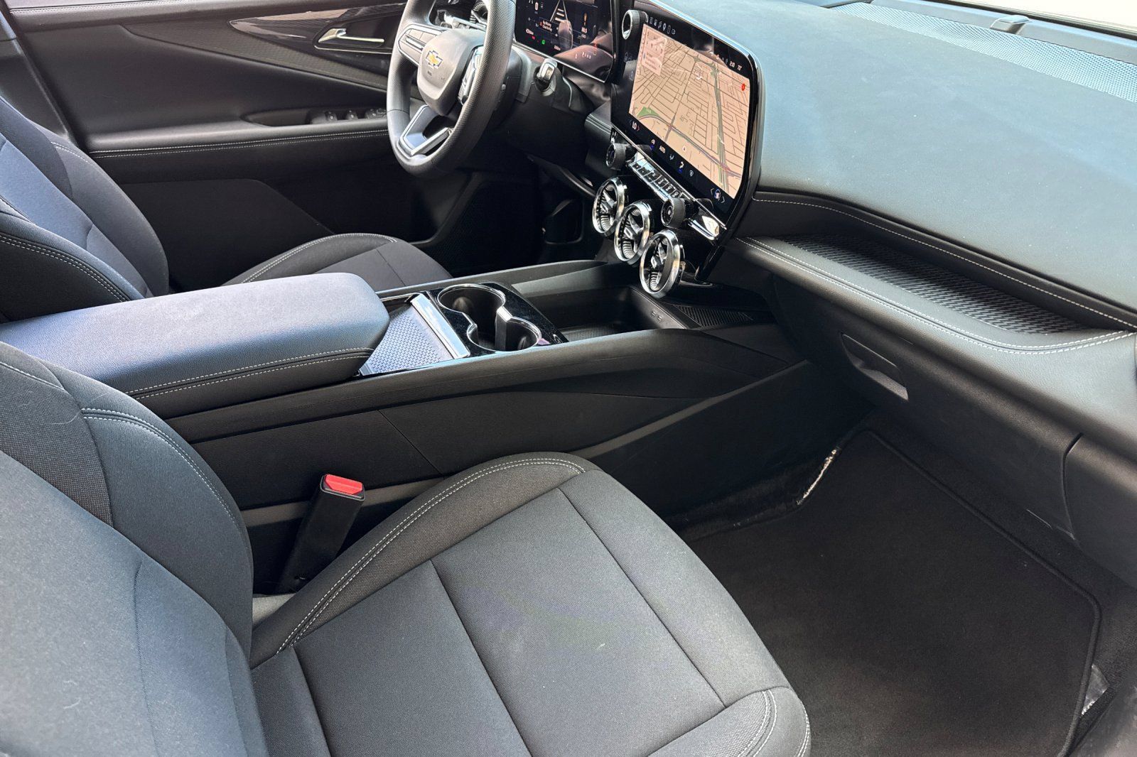 Used 2026 Chevrolet Blazer EV LT FWD image 19
