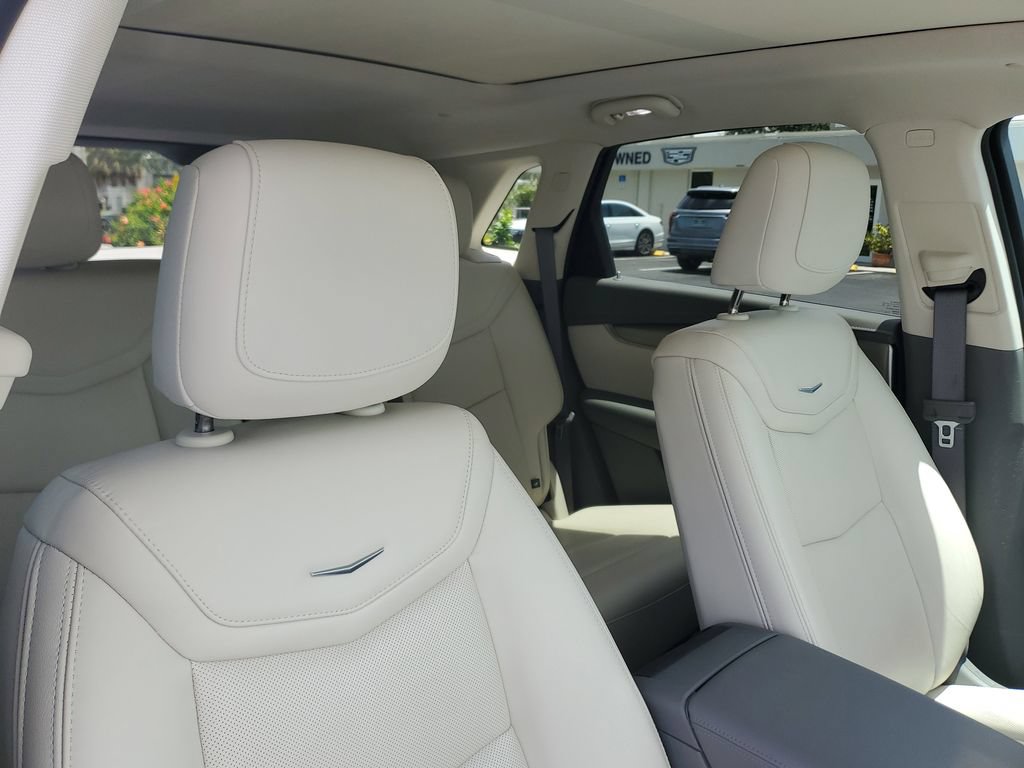 Certified 2023 Cadillac XT5 Premium Luxury FWD image 24